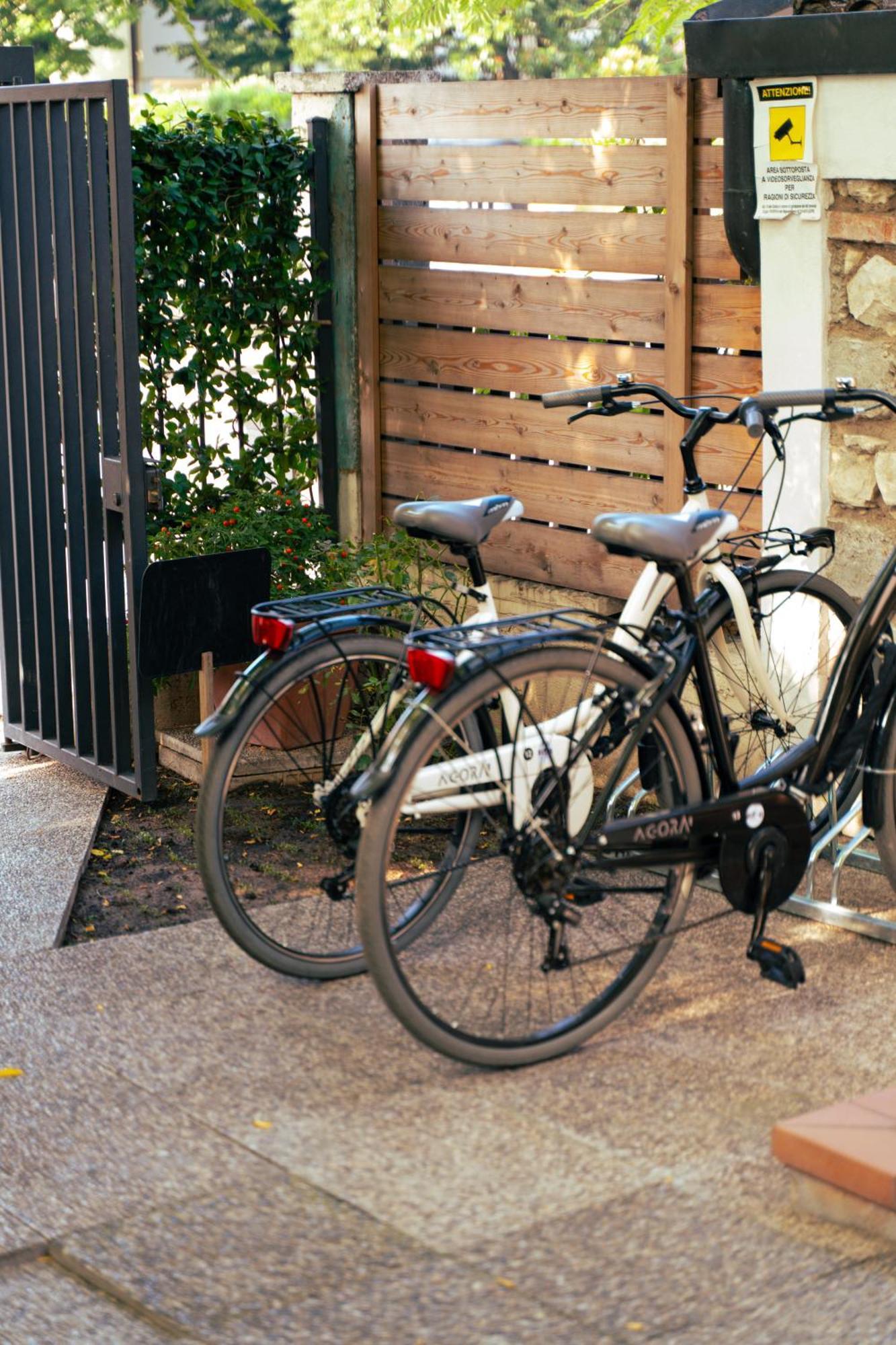 Bed And Bike Pensión